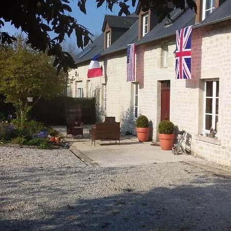 Chambre De Rose - Le Refuge Des Parachutistes - En Bordure Du Marais Neuville-au-Plain ภายนอก รูปภาพ