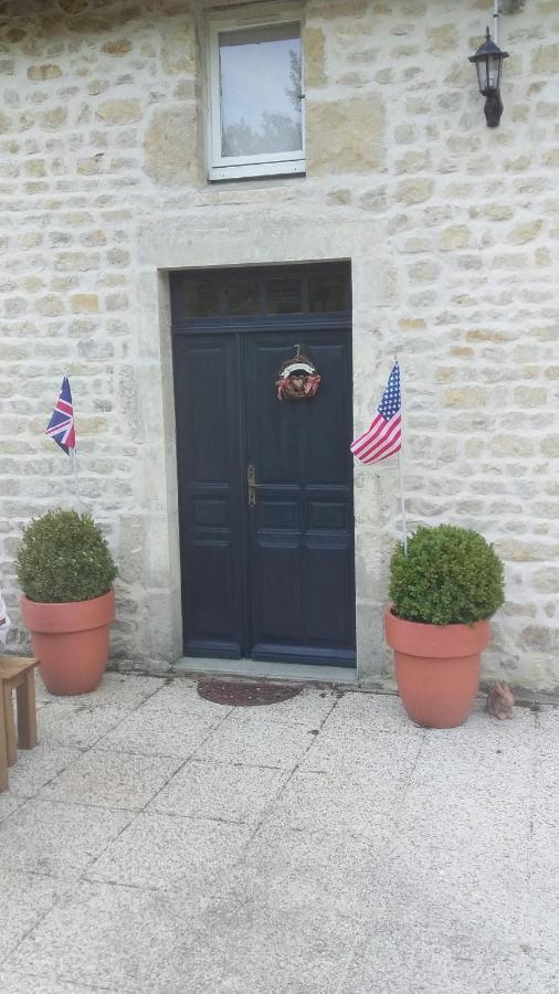 Chambre De Rose - Le Refuge Des Parachutistes - En Bordure Du Marais Neuville-au-Plain ภายนอก รูปภาพ